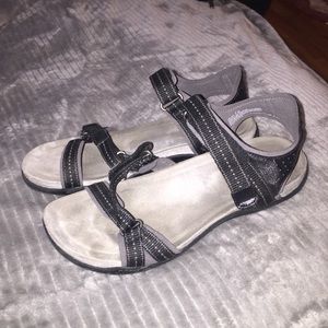 ZiBu sandals (very comfortable!!)